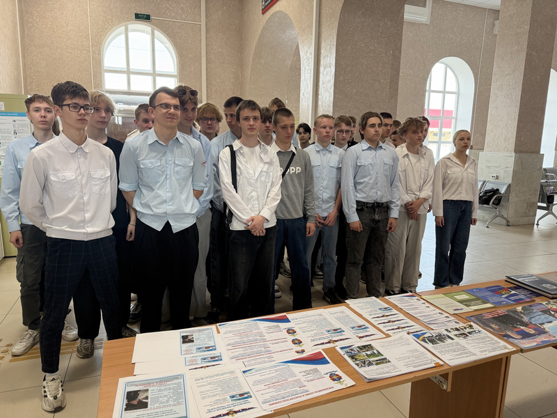 image-10-06-26-10-00