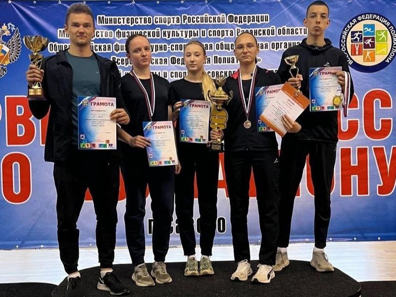 derzhavintsyprizeryvserossiyskogopervenstvasredistudentovpopoliatlonu