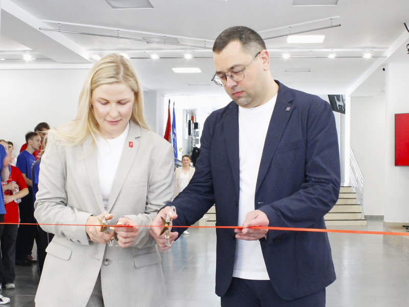vderzhavinskomotkrylikovorkingprostranstvodlyadvizheniyapervykh