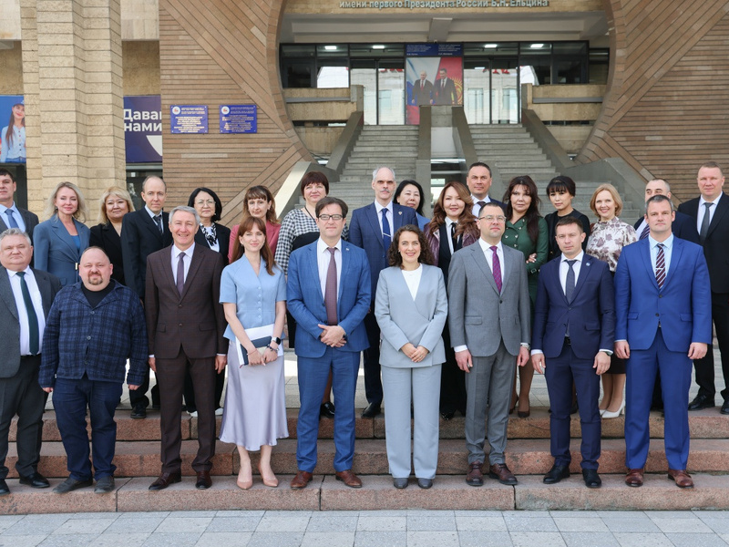 vkyrgyzskoyrespublikestartovalanedelyatguimenigrderzhavina