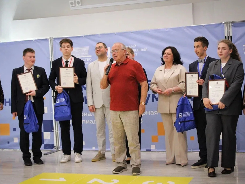 vderzhavinskomnazvalipobediteleyxivregionalnoygumanitarnoyolimpiadyshkolnikovumnitsyiumniki